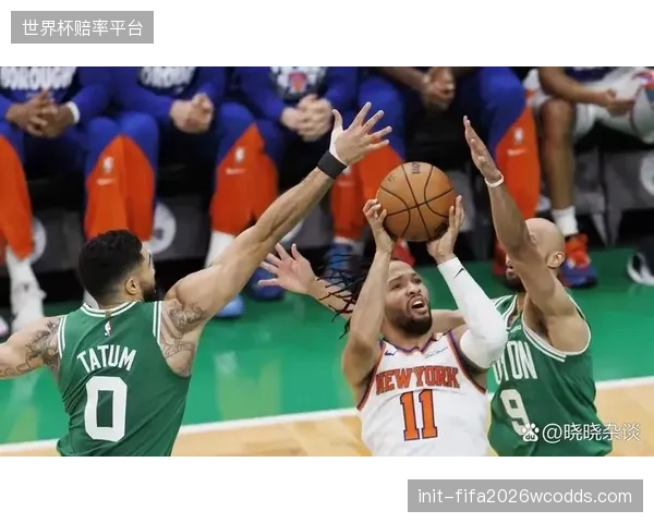 尼克斯季后赛攻防效率均升至联盟第一,阿奴诺比和布里奇斯的防守组合是关键。 尼克斯季后赛攻防效率均升至联盟第一,阿奴诺比和布里奇斯的防守组合是关键。